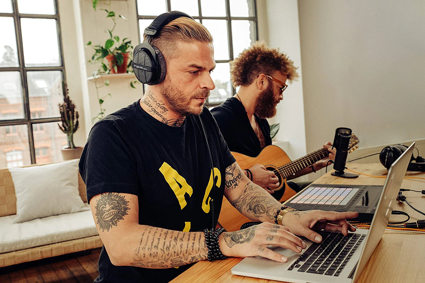 beyerdynamic DT 990 PRO 250 ohm - LIMITED EDITION (Black, Straight Cable)