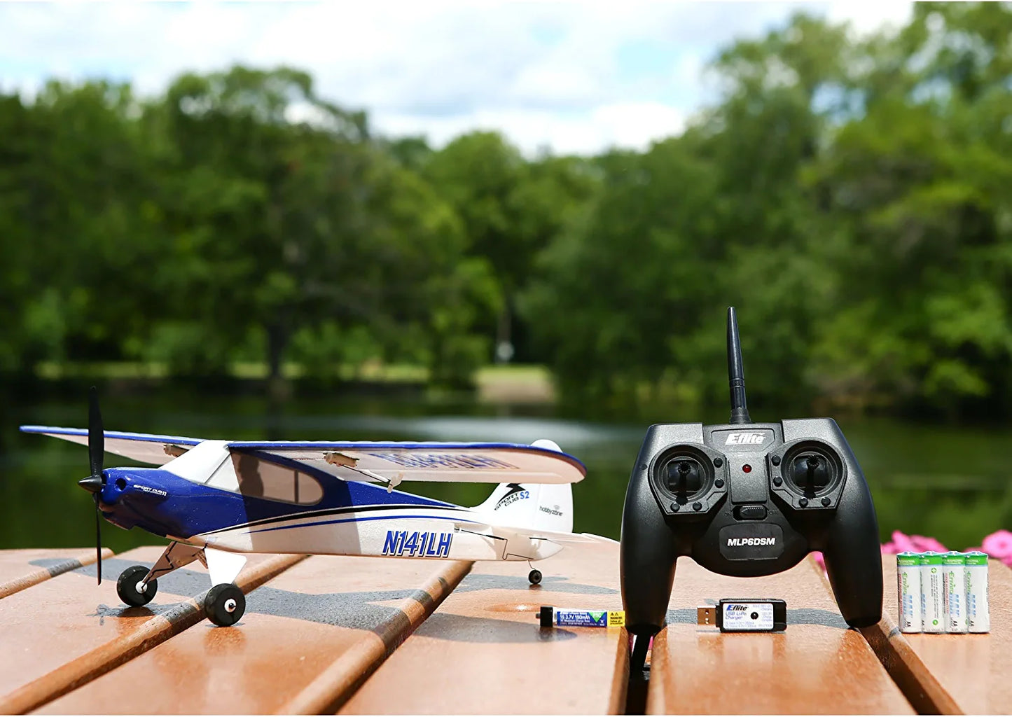 HobbyZone Sport Cub S RC Airplane RTF with SAFE Technology (Includes 6-CH 2.4GHz Transmitter | 150mAh 3.7V LiPo Battery | USB Charger), HBZ4400,Blue