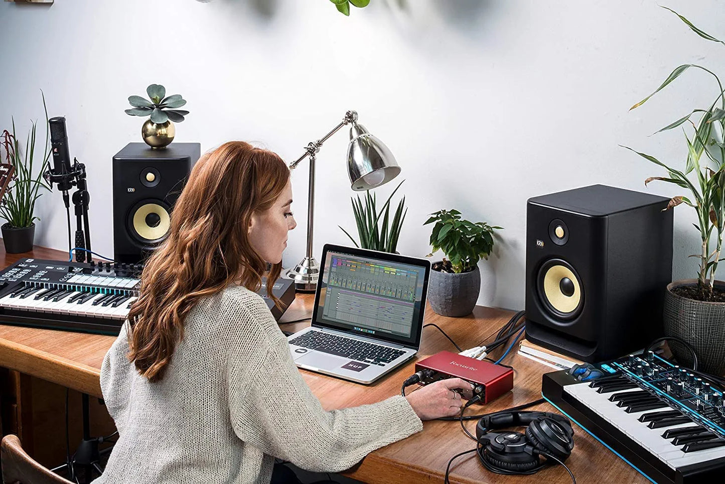 Focusrite Scarlett 2i2 3rd Gen USB Audio Interface for Recording, Songwriting, Streaming and Podcasting — High-Fidelity, Studio Quality Recording, and All the Software You Need to Record