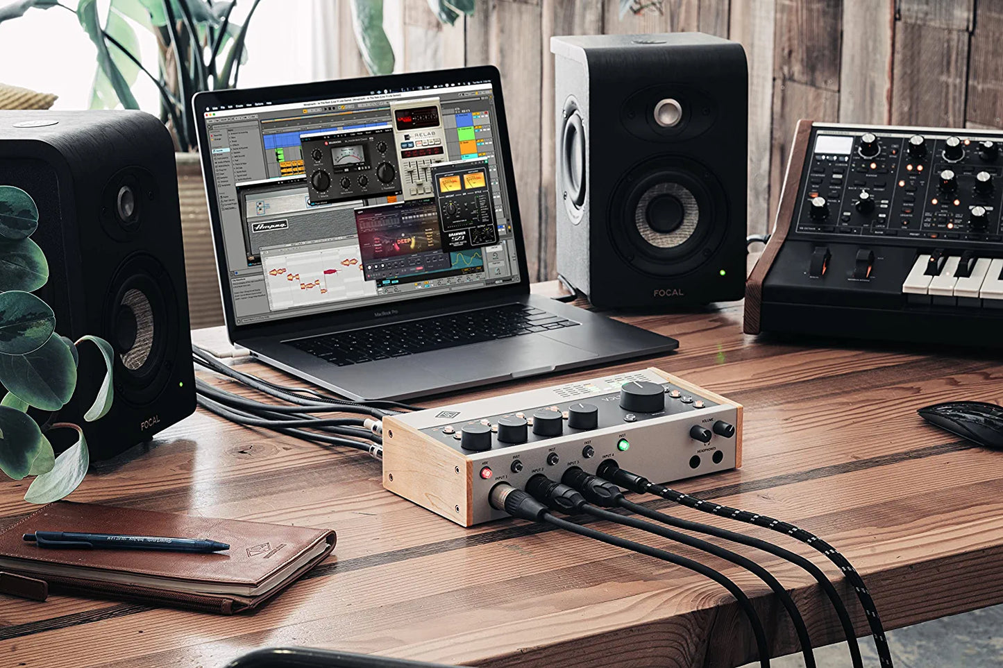 UA Volt 476P USB Audio Interface for recording, podcasting, and streaming with essential audio software, including $400 in UAD plug-ins